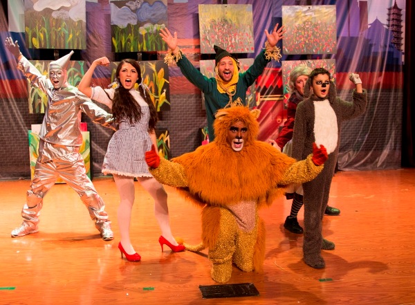 beijing_playhouse_wizard_of_oz08.jpg