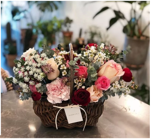 Floral Arranging at Eudora Station