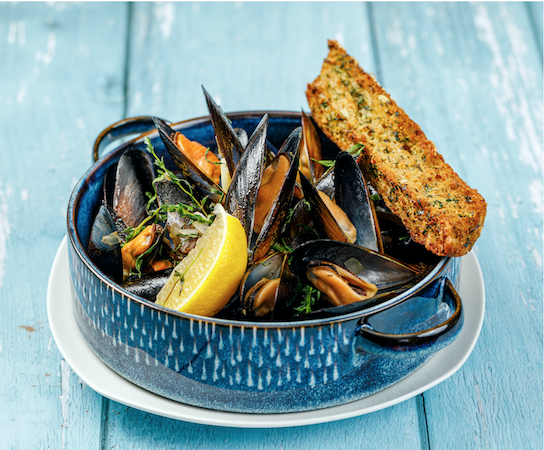 Blue Mussels with German Rye Bread