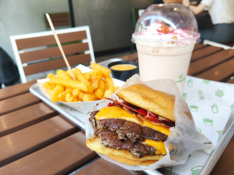 Shake Shack (Taikoo Li) – Beijing – Dining – That's Beijing