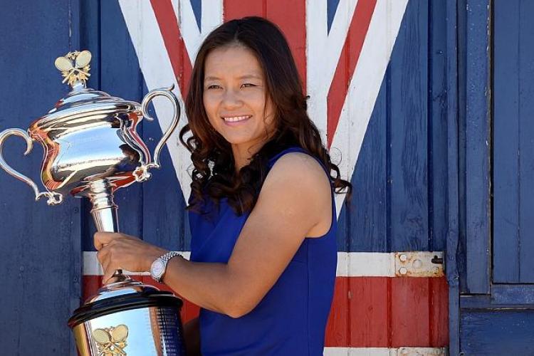 Li Na Retires From Professional Tennis, Will Hold Beijing Press Conference Sunday