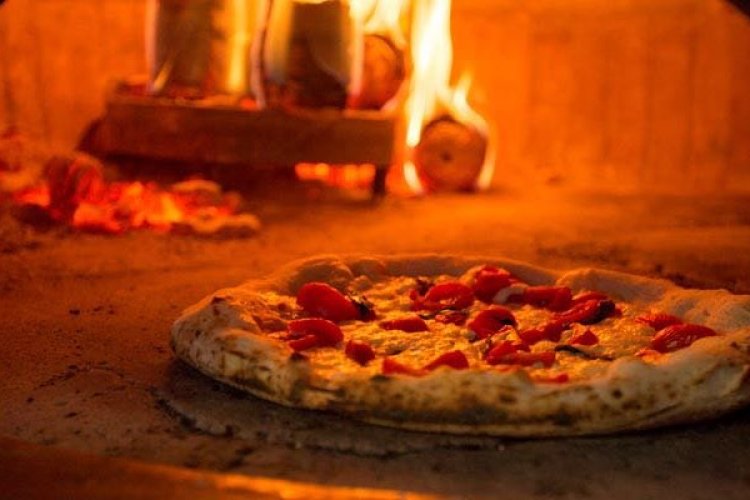 Bottega Celebrates World&#039;s 14th Best Pizza Win With 14 Percent Off All Pizzas, Today Only!