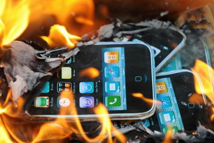 The Insider’s Guide to Burning Your iPhone