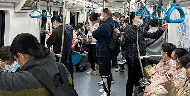 Masks No Longer Compulsory, Beijing Subway Says