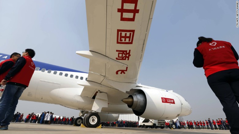 China Shows off Its New Locally-Made Passenger Aircraft