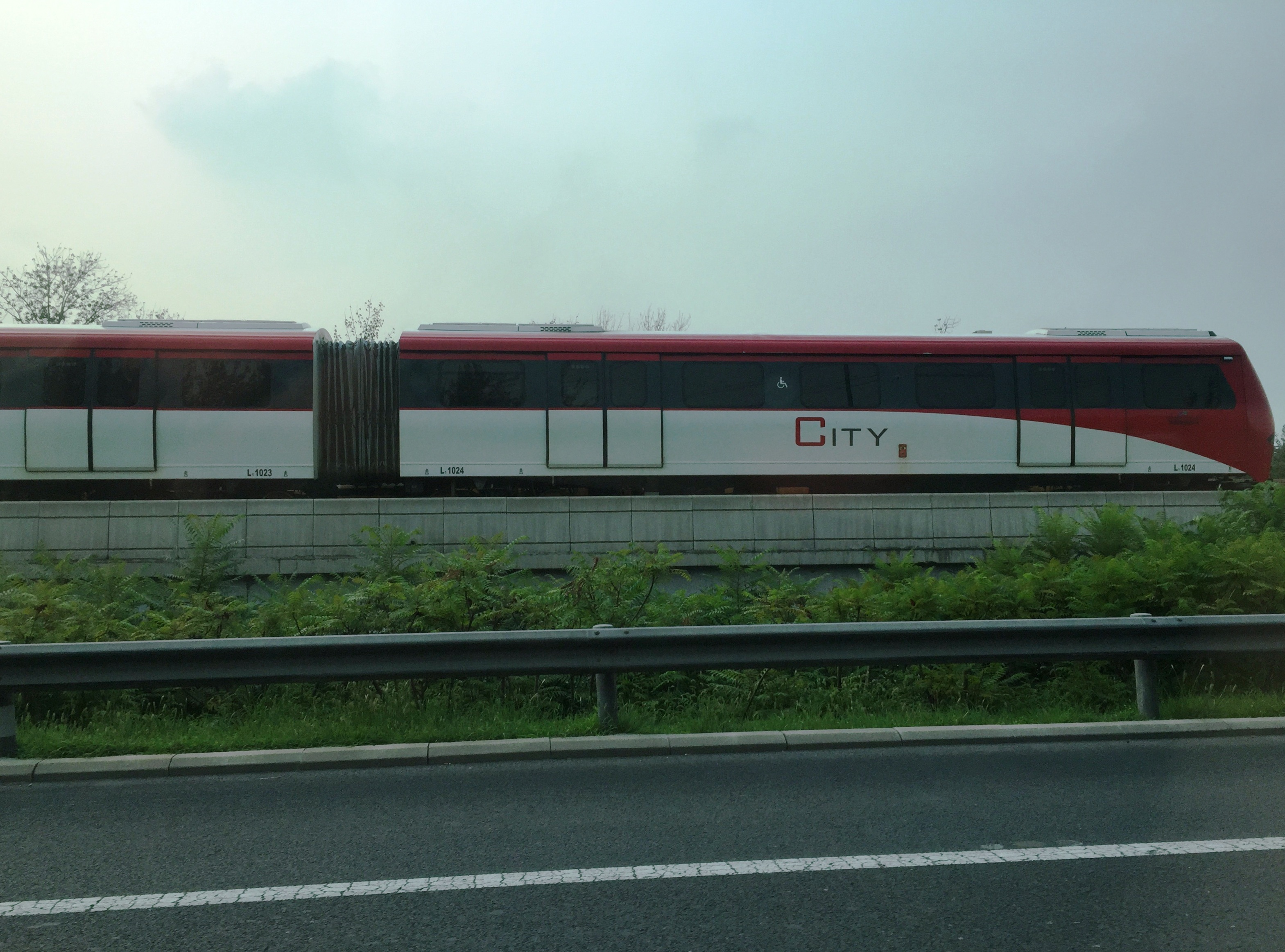 Breaking: Beijing Airport Express Service Disrupted 