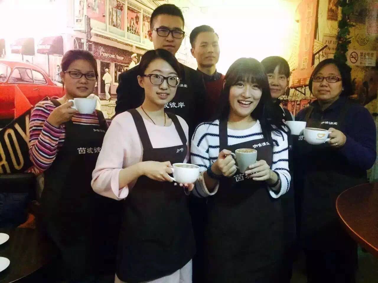 Perk Up with Yinpobian’s Monday Night Latte Art Class