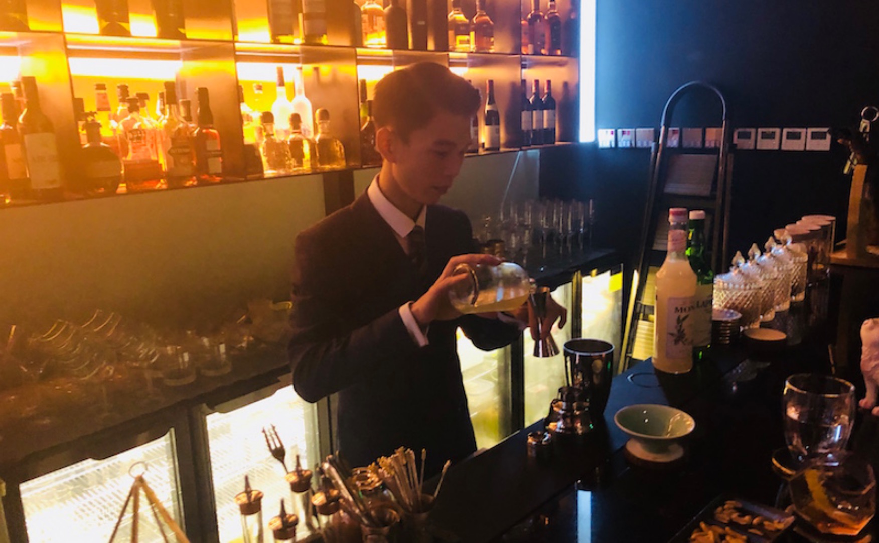 Mulan Cocktail Bar Brings Inventive Drinks and Modern Vibes to Shuangjing