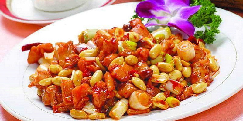 Kung Pao Chicken under RMB 40 You Mush TryKung Pao Chicken under RMB 40 You Mush Try