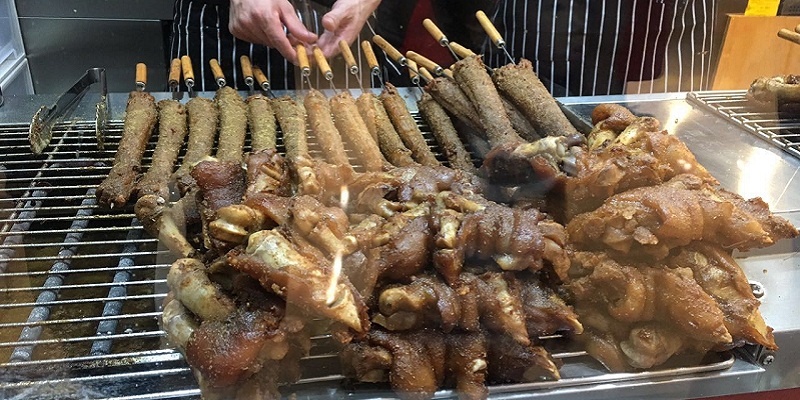 Street Eats: Wan’er Chuan’r Provides Delicious Trotters and Spicy Chuan’r