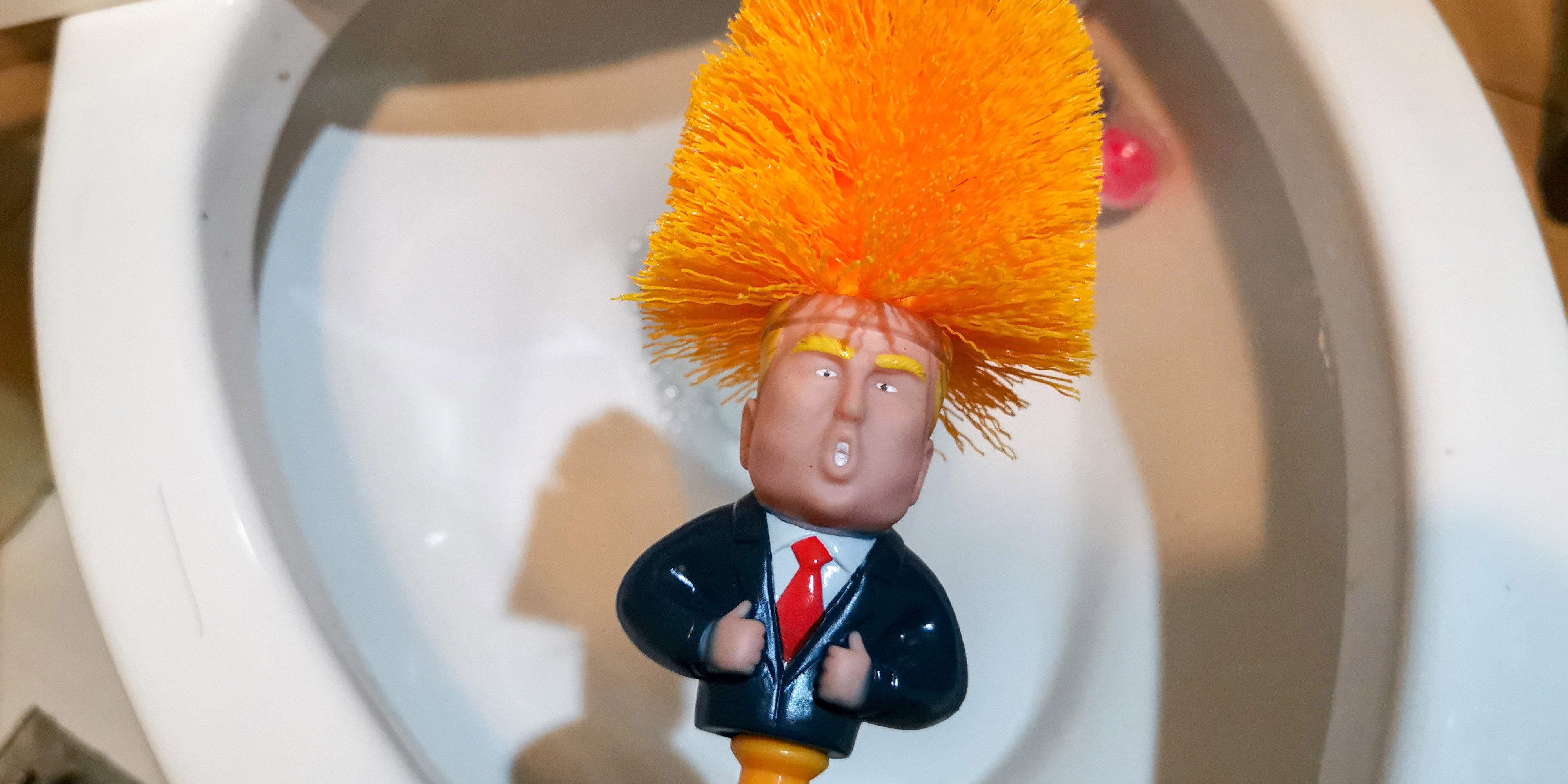 R1 Celebrate the Gift of Impeachment with These Taobao Trump Stocking Stuffers