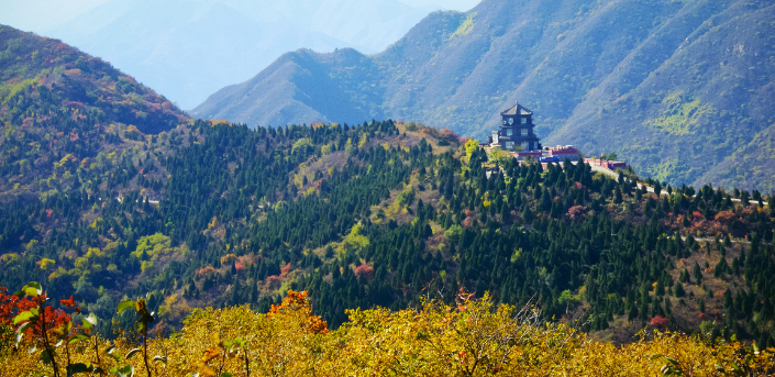 View Spectacular Autumn Leaves at These Spots in Beijing