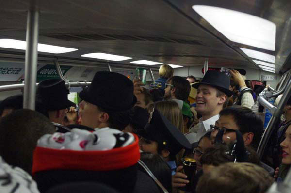 2012 Beijing Subway Halloween Party06