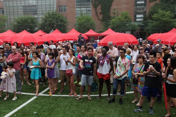 Canada_Day_Chili_Pepper_Eating_Contest_Beijing07