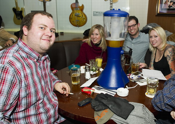 Hard_rock_Cafe_Beijinger_Charity_Pub_Quiz_Beijing_15