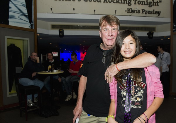 Hard_rock_Cafe_Beijinger_Charity_Pub_Quiz_Beijing_29